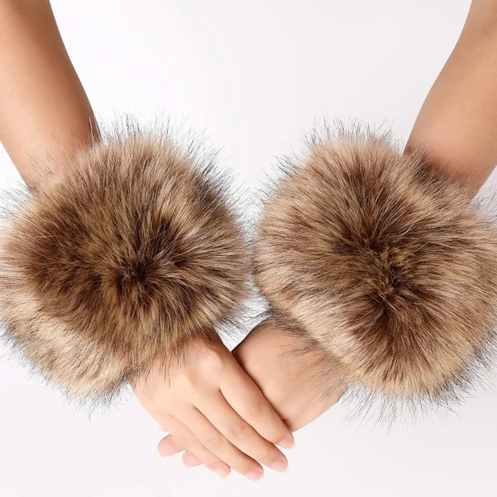 Brown Faux Fur Cuffs Elegant Versitile Classy Sophistication Chic Fall Winter - Picture 3 of 3